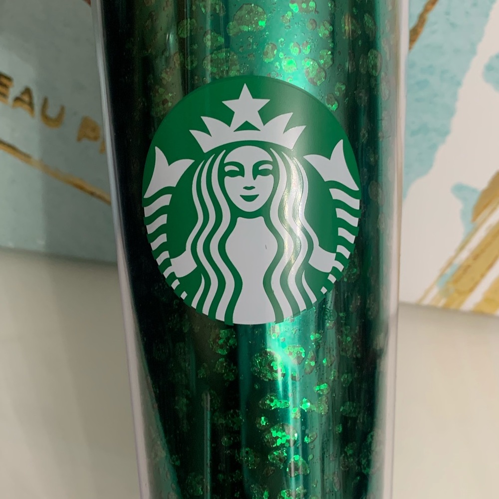 Starbucks new limited edition holiday cup - Picture 10 of 10